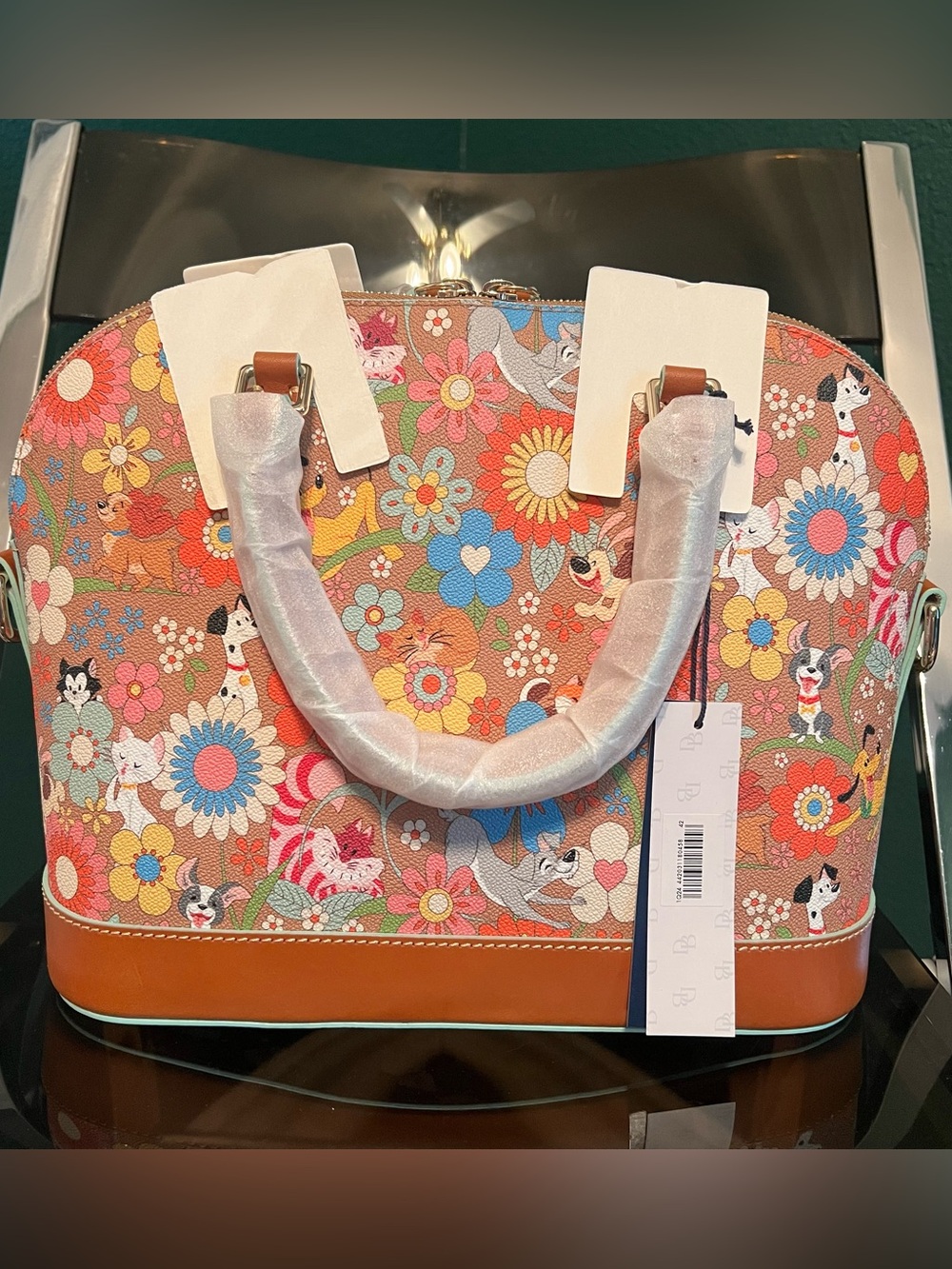 Disney Floral Pets Dooney & Bourke Medium Satchel Bag NEW With Tags RARE - Picture 5 of 9